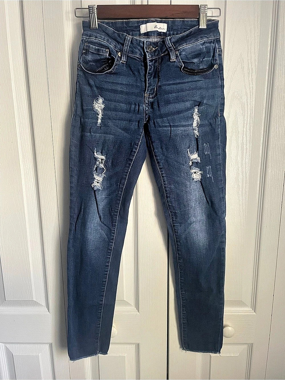 Kancan distressed skinny jeans, size 3/25